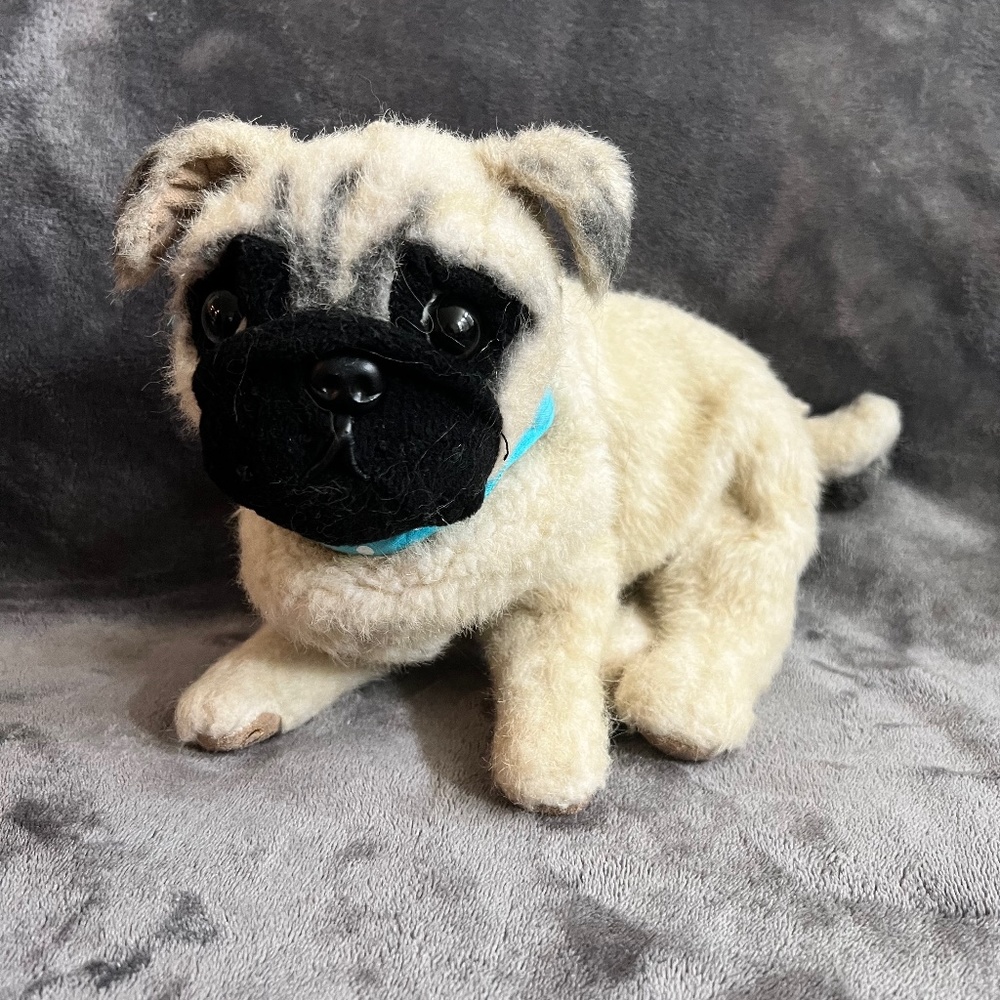 Puppy at home Pug purse
